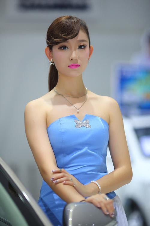 校园校园嗯啊强行啪啪小说np