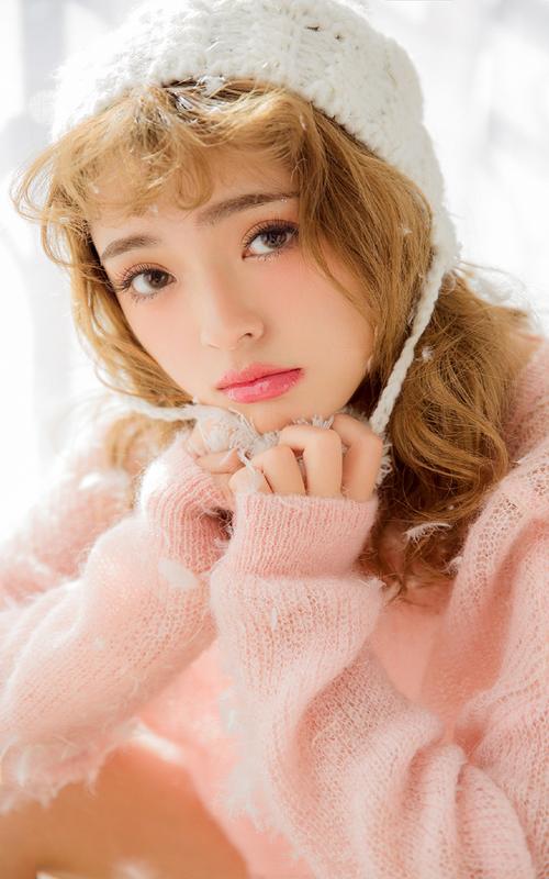 动漫人物不遮掩的扑克视频